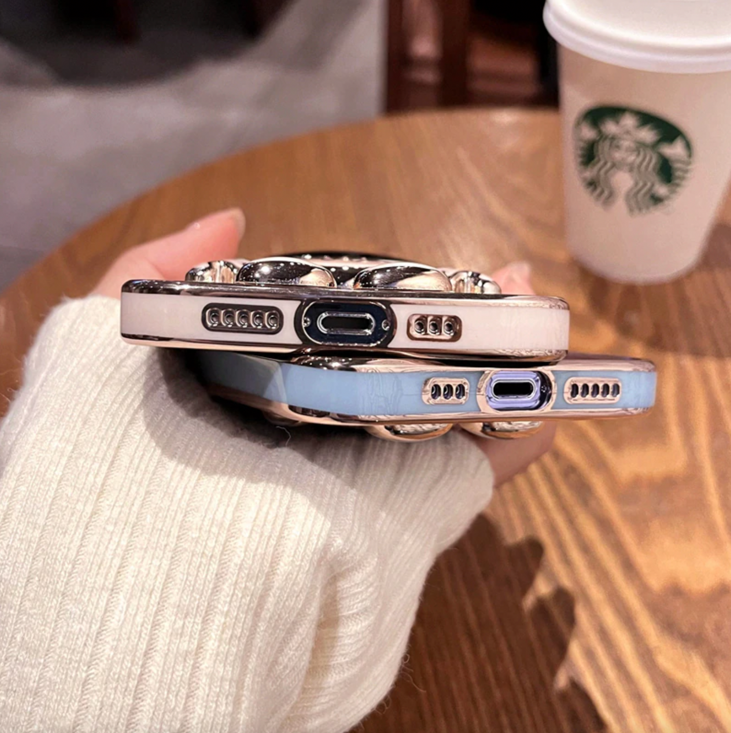 iPhone 14 Pro Luxurious Astronaut Bracket Case