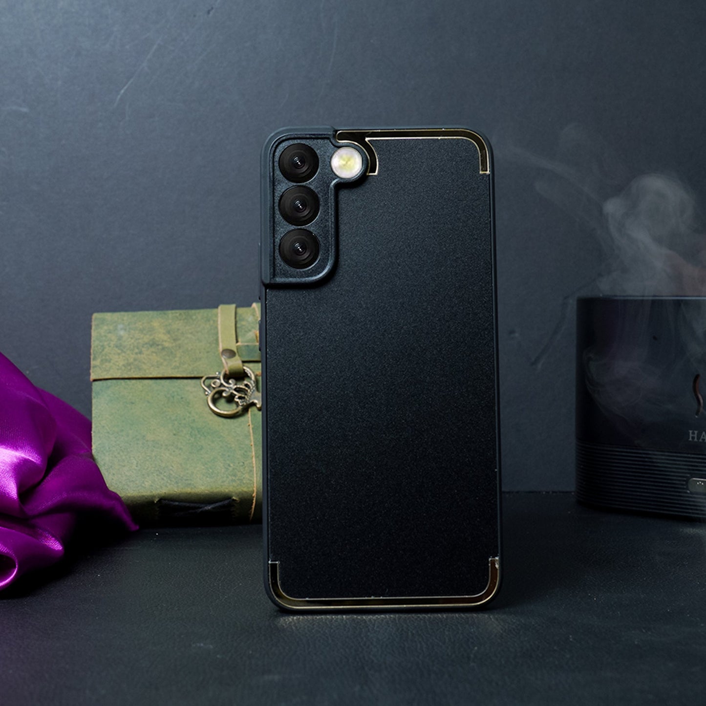 Square Gold Plated Soft Edges Case