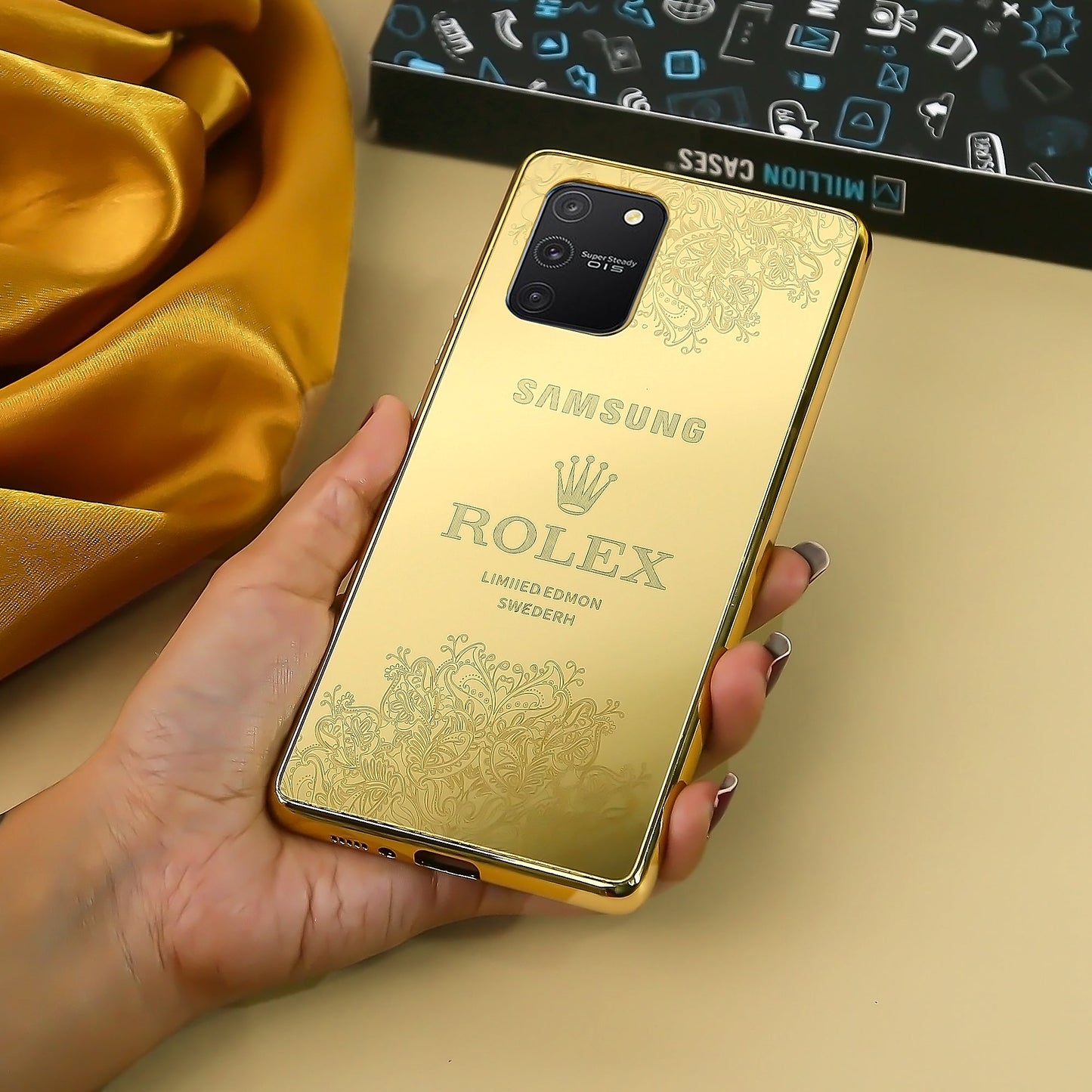 Galaxy S21 FE Crafted Gold Luxurious Camera Protective Case