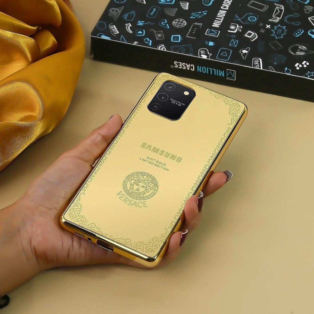 Galaxy S21 FE Crafted Gold Luxurious Camera Protective Case